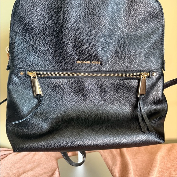 Michael Kors Rhea backpack - Picture 2 of 14
